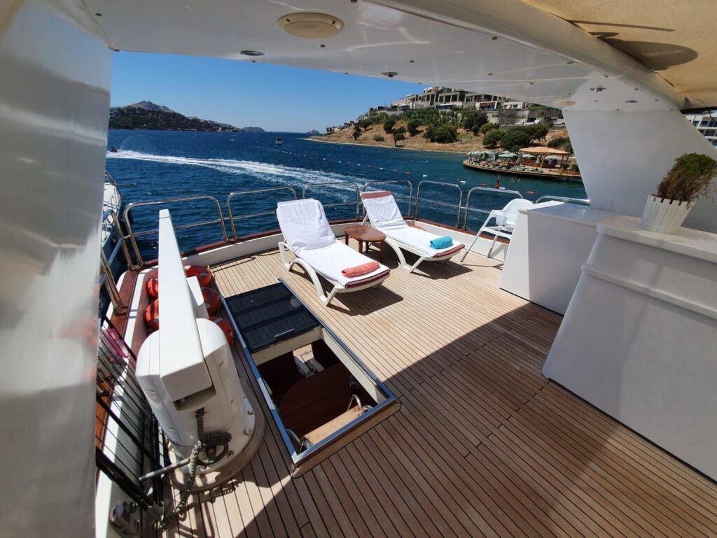 WhatsApp Image 2025-05-07 at 03.27.07